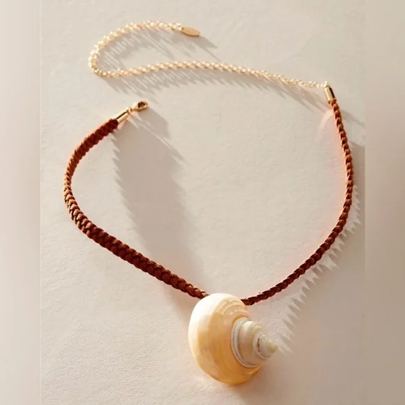 NWT Free People Sara Choker Necklace Seashell Suede New $38 retail - Picture 3 of 6